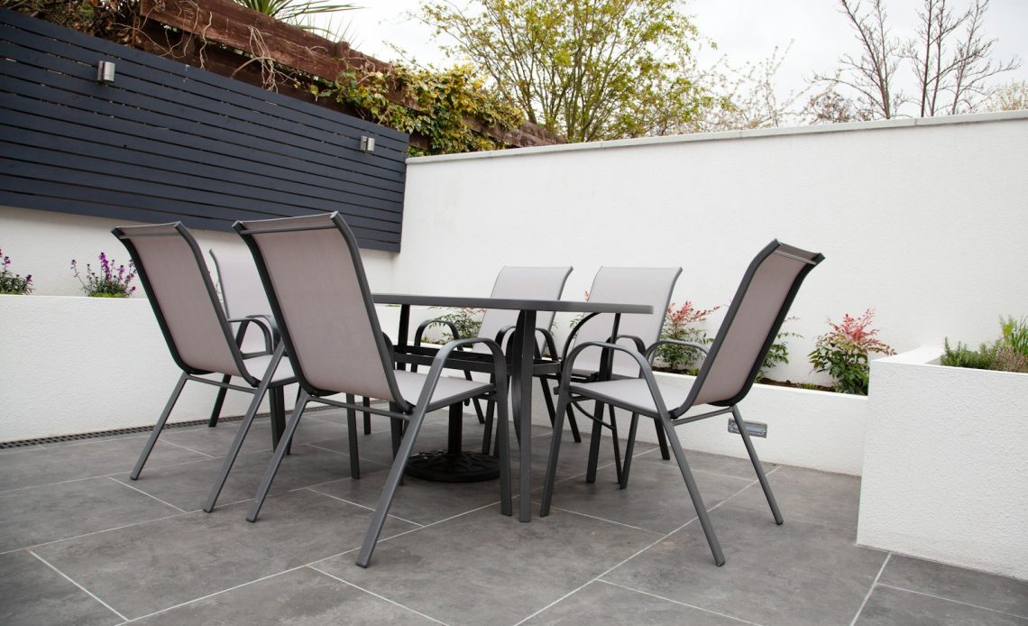 black and gray chairs and table